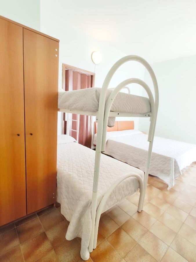 La Torre - Frontemare - Immobil Relax Villa Lido di Jesolo Luaran gambar